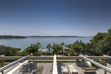 Spacious Beachfront Villa with Pool in Trogir