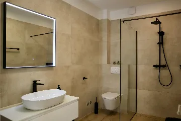 Spacious Family Villa with Terrace in Rogač