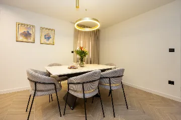 Modern Villa Retreat with Garden in Okrug Gornji