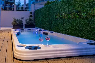 Modern Villa Retreat with Garden in Okrug Gornji