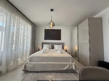 Modern Villa Retreat with Garden in Kaštel Stari