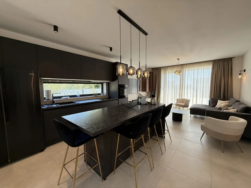 Modern Villa Retreat with Garden in Kaštel Stari