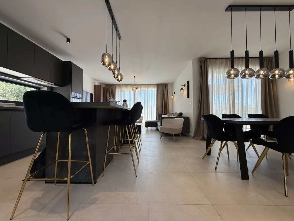 Modern Villa Retreat with Garden in Kaštel Stari