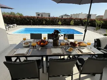 Modern Villa Retreat with Garden in Kaštel Stari