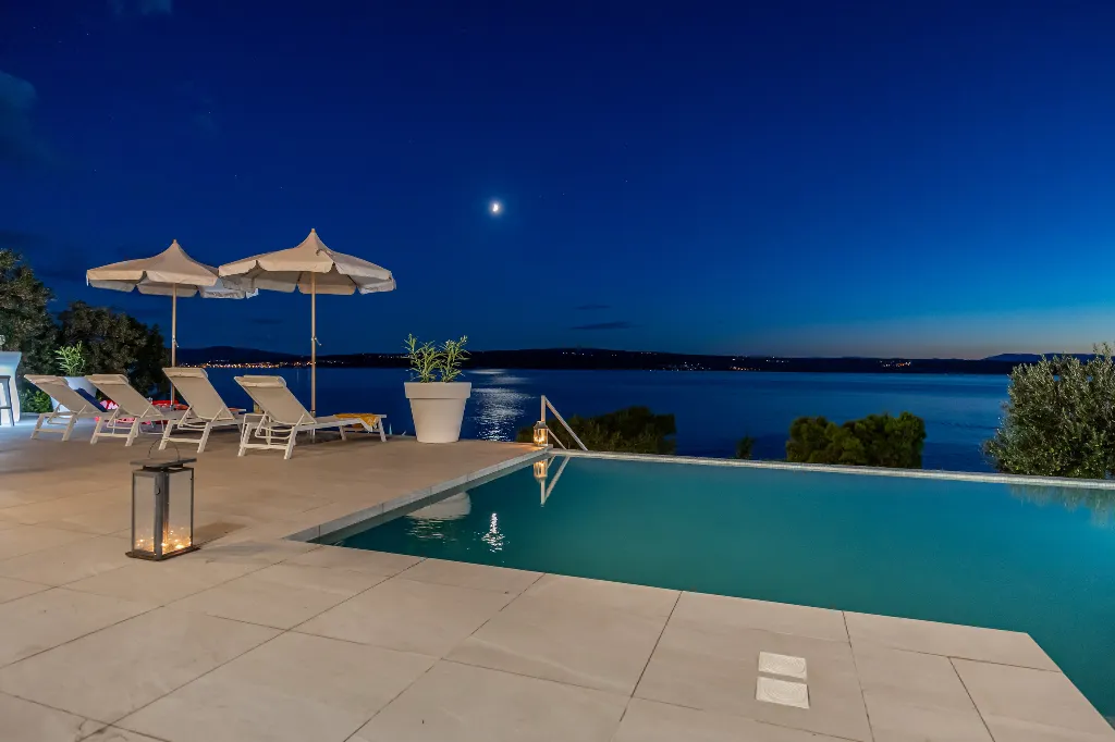 Spacious 4-Bedroom Villa Retreat in Dramalj