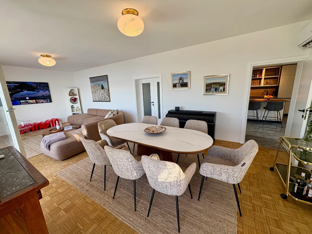 Spacious 4-Bedroom Villa Retreat in Dramalj
