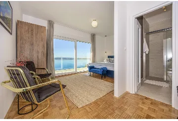 Spacious 4-Bedroom Villa Retreat in Dramalj