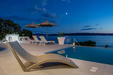 Spacious 4-Bedroom Villa Retreat in Dramalj