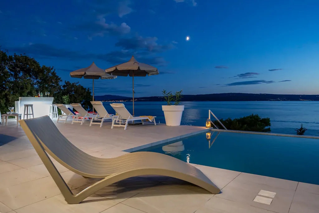 Spacious 4-Bedroom Villa Retreat in Dramalj
