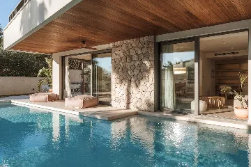 Spacious 5-Bedroom Villa in Mokošica