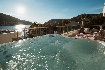 Spacious 5-Bedroom Villa in Mokošica