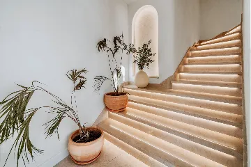 Spacious 5-Bedroom Villa in Mokošica