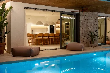 Spacious 5-Bedroom Villa in Mokošica