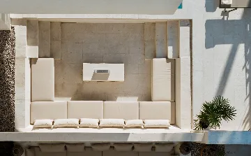 Spacious 5-Bedroom Villa in Mokošica