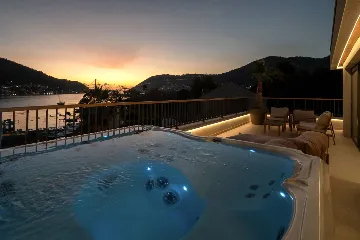 Spacious 5-Bedroom Villa in Mokošica