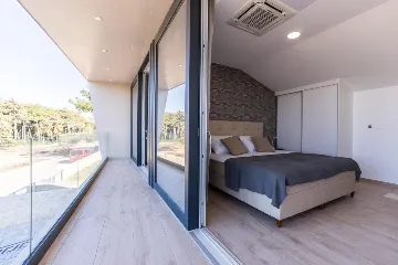 Contemporary 3-Bedroom Villa in Novalja