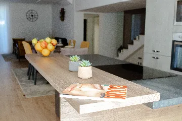 Contemporary 3-Bedroom Villa in Novalja