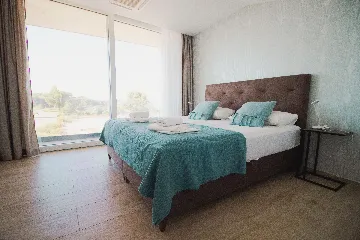 Contemporary 3-Bedroom Villa in Novalja