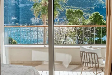 Spacious 5-Bedroom Villa in Mokošica