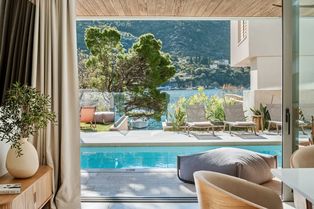 Spacious 5-Bedroom Villa in Mokošica