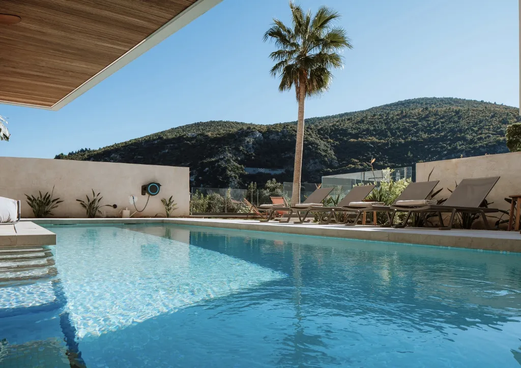 Spacious 5-Bedroom Villa in Mokošica