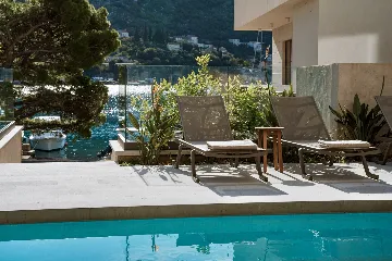 Spacious 5-Bedroom Villa in Mokošica
