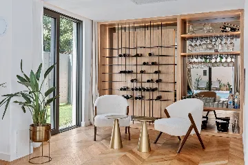 Spacious 5-Bedroom Villa in Mokošica