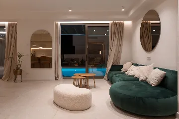 Spacious 5-Bedroom Villa in Mokošica