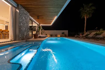 Spacious 5-Bedroom Villa in Mokošica