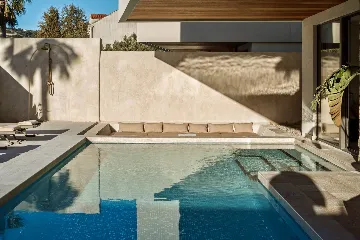 Spacious 5-Bedroom Villa in Mokošica