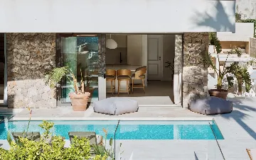 Spacious Group Villa Retreat in Mokošica