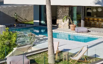 Spacious Group Villa Retreat in Mokošica