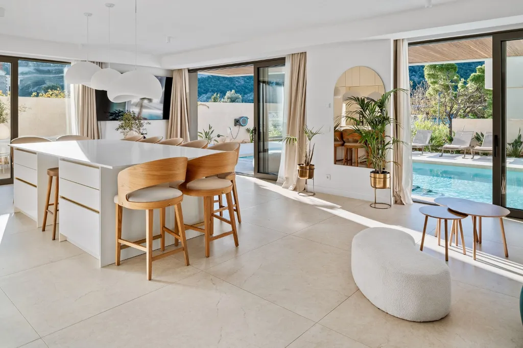 Spacious Group Villa Retreat in Mokošica