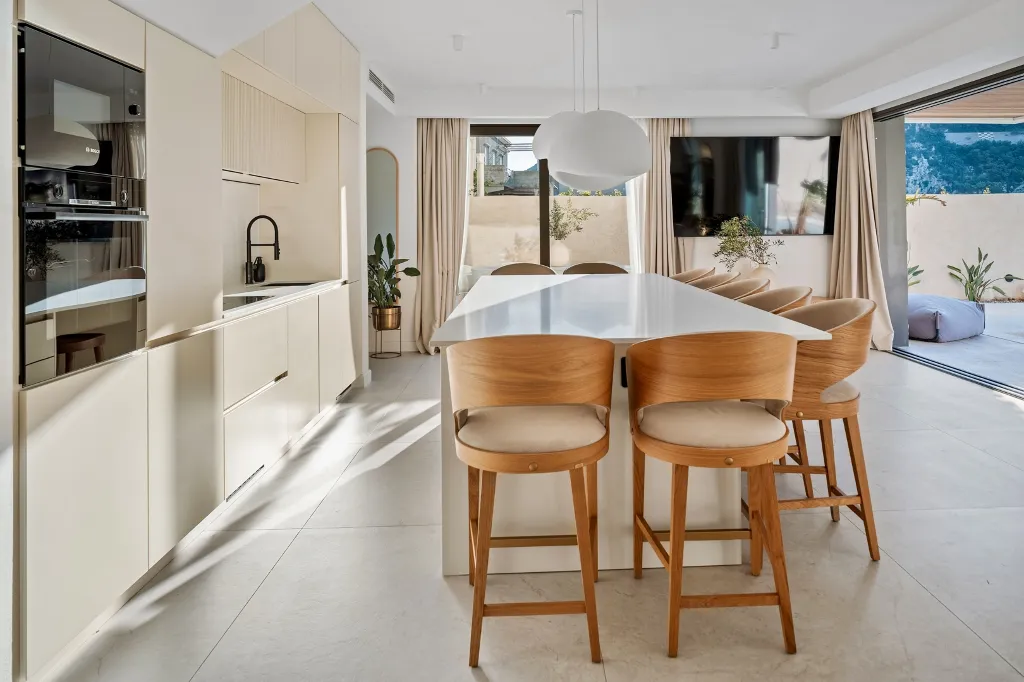 Spacious Group Villa Retreat in Mokošica