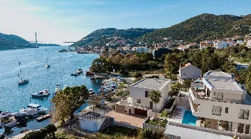 Spacious 4-Bedroom Villa in Mokošica