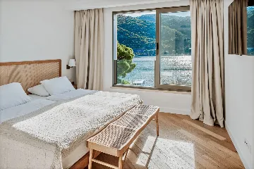 Spacious 4-Bedroom Villa in Mokošica