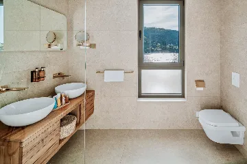 Spacious 4-Bedroom Villa in Mokošica