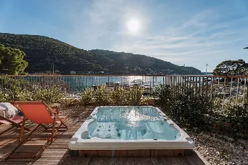 Spacious 4-Bedroom Villa in Mokošica