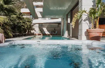 Spacious 4-Bedroom Villa in Mokošica