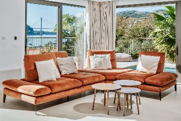 Spacious 4-Bedroom Villa in Mokošica