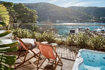 Spacious 4-Bedroom Villa in Mokošica