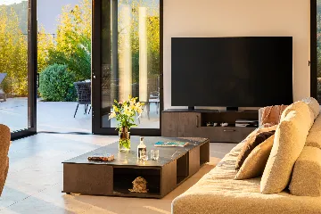 Spacious Family Villa with Pool in Vis