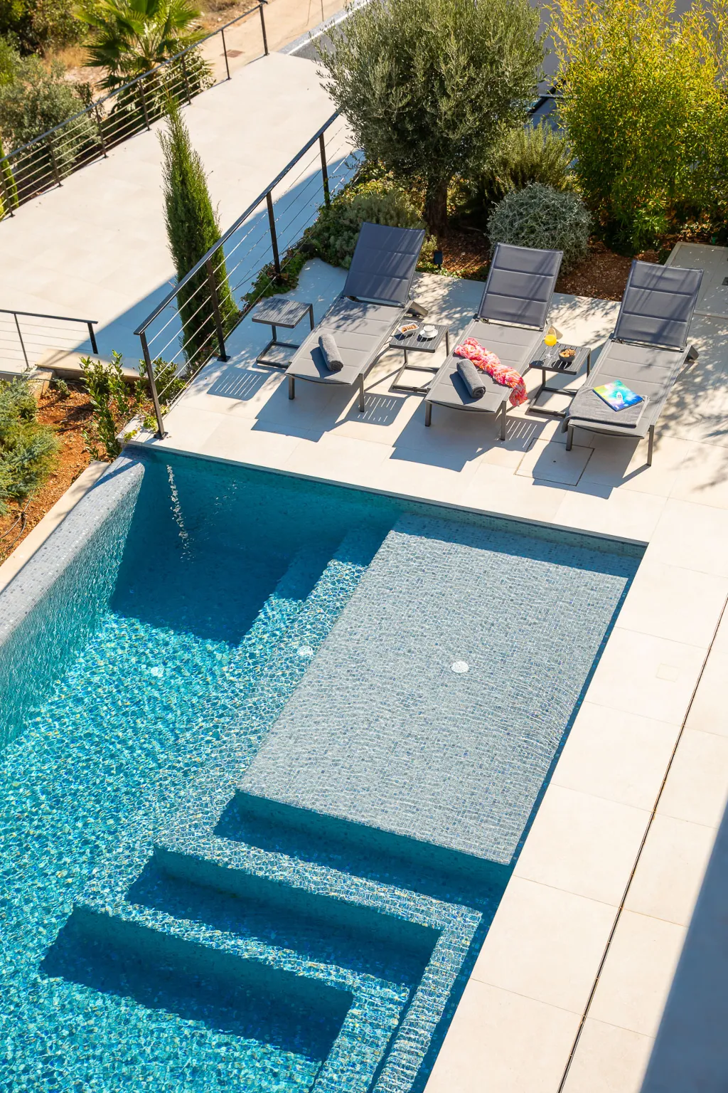Spacious Family Villa with Pool in Vis