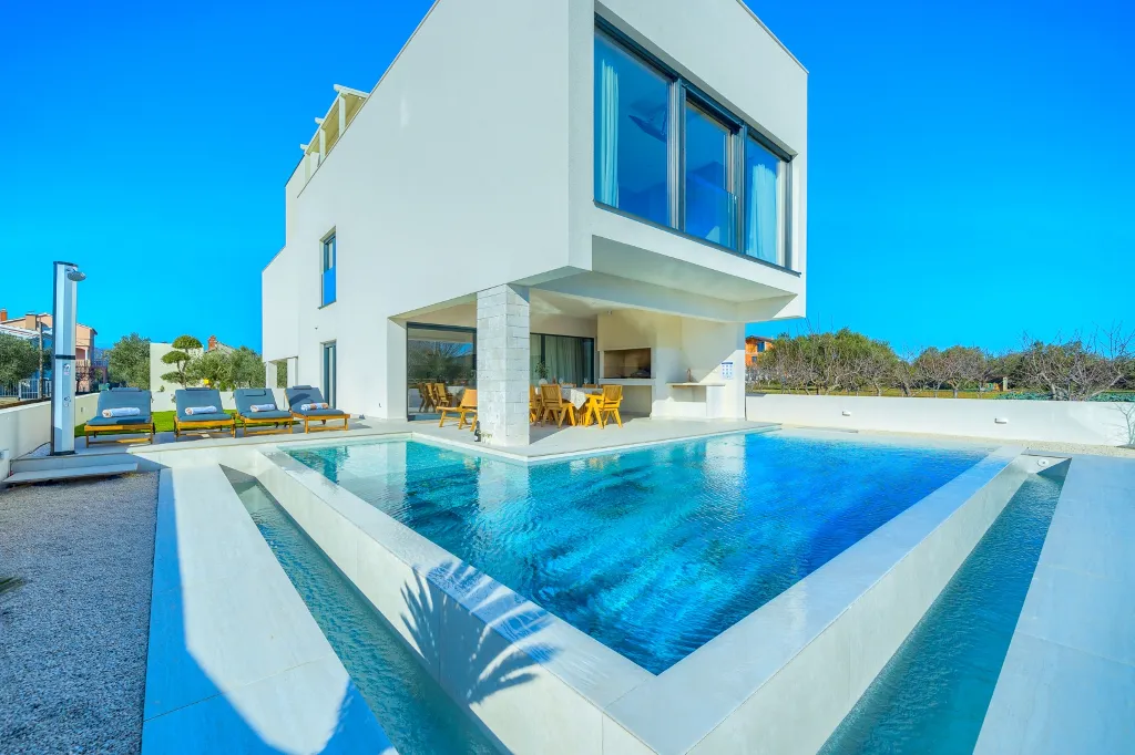Modern Villa with Spacious Yard in Sukošan