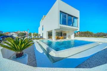 Modern Villa with Spacious Yard in Sukošan