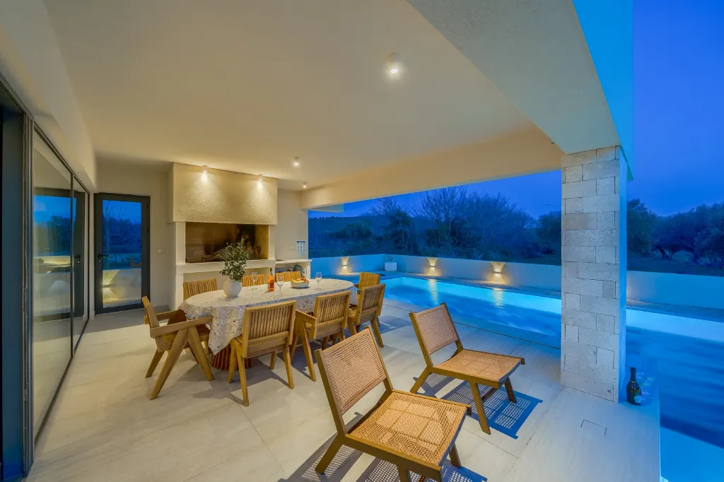 Modern Villa with Spacious Yard in Sukošan