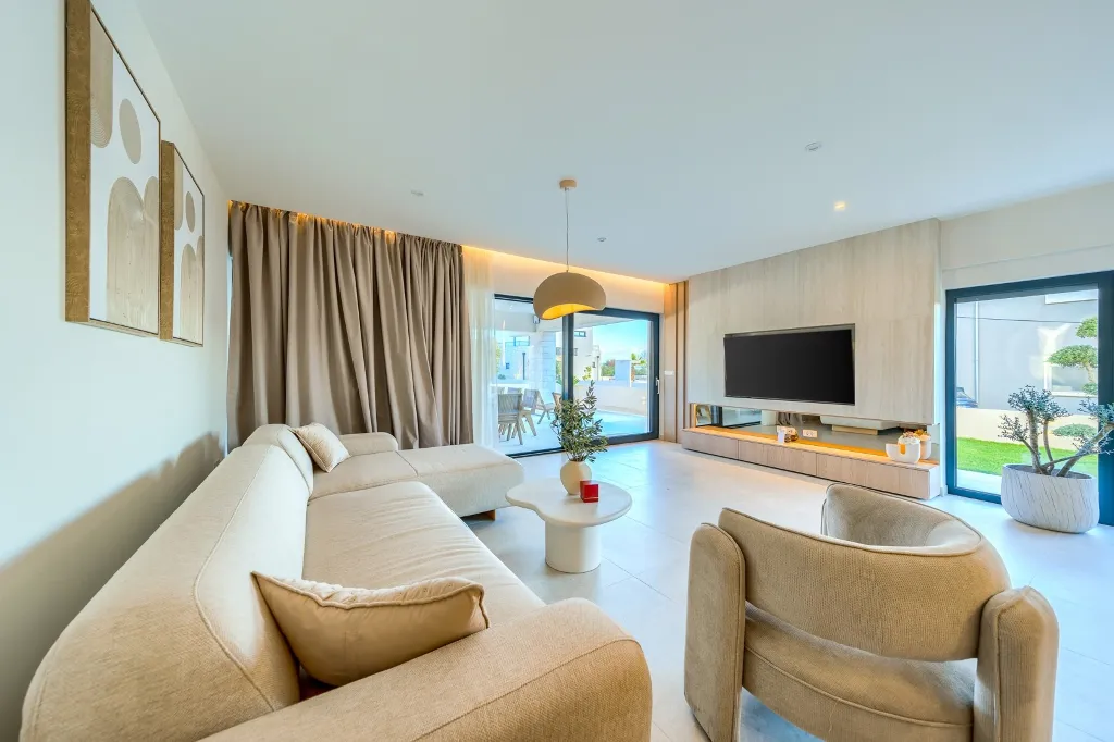 Modern Villa with Spacious Yard in Sukošan