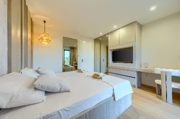 Modern Villa with Spacious Yard in Sukošan