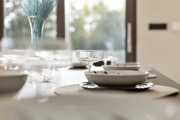 Modern 4-Bedroom Villa with Spacious Yard in Poljane