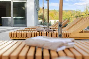 Modern 4-Bedroom Villa with Spacious Yard in Poljane